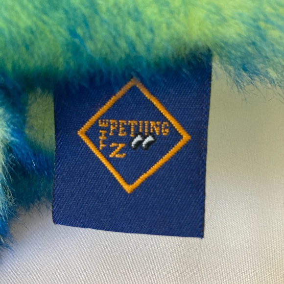 The Petting Zoo Stingray 12” Stuffed Animal Plush Yellow Blue Green  JLI 1994 - Picture 5 of 7